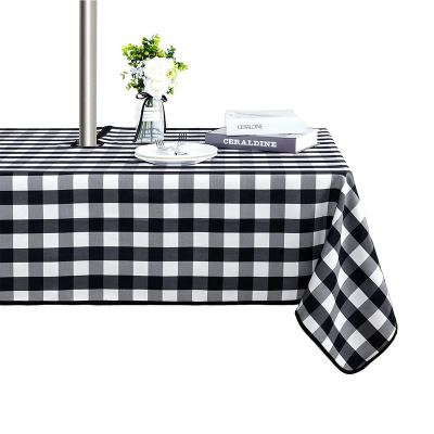 China Factory Supplier Outdoor And Indoor Washable Waterproof Wrinkle Free Table Cloth With Zipper And Umbrella Hole for sale