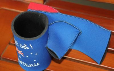 China Hot-selling High quality Neoprene Glove Beer Koozie ,Cans holder Beer bag In Glove design for sale