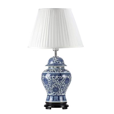 China DS46-RZFU New Easy Clean Retail Blue White Floral Pattern Ceramic Ginger Jar Lamp For Reading for sale