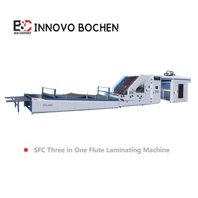 Cina SFC1500 Macchina automatica per la laminazione del flauto ondulato 5Ply per il montaggio di carta in vendita