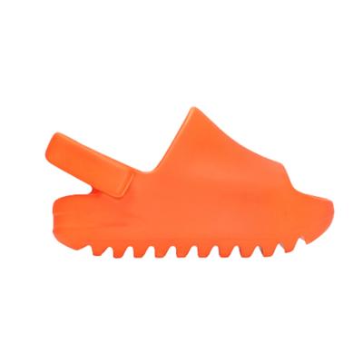 China Originals waterproof infant boys sandals orange yeezy slides with logo box for sale