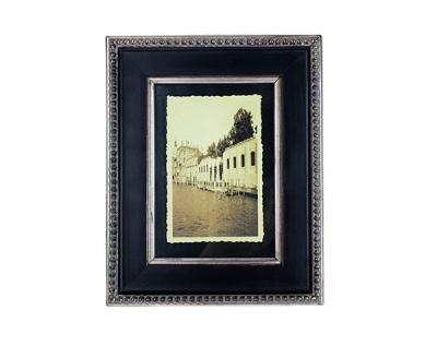 China European Style New Design Wooden Hand Carved Black Wood Craft Picture Frame 4X6 Decoration Picture Frame for sale