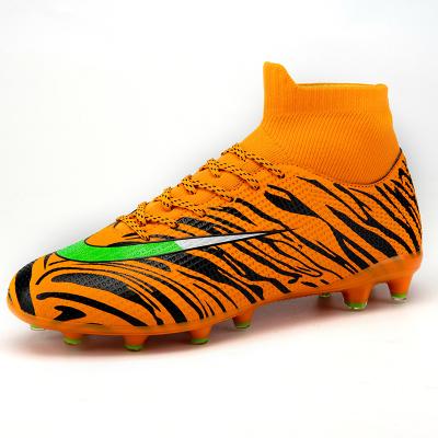 China New Design Comfortable Rubber High Top Soccer Shoes Training Shoes Soccer Shoes for sale