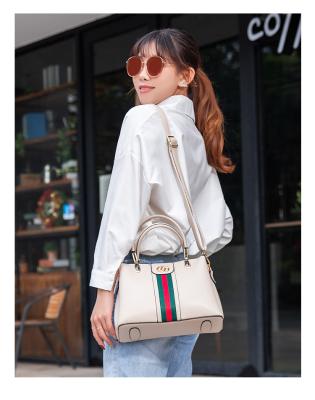 China Fashion 2021 New Arrival Women Handbag PU Slanted Shoulder Bag Casual Ladies Bag for sale