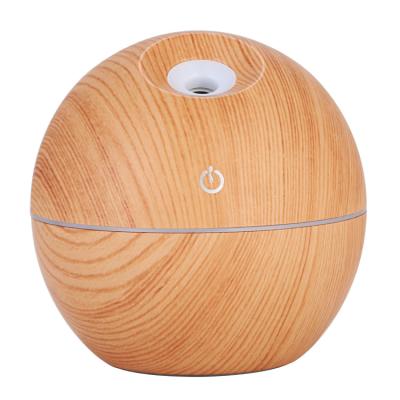 China The Best Selling 130ml Portable Car USB Wood Ultrasonic Cool Air Humidifier for sale