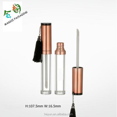 China 2017 New Design Cylindrical Lip Gloss Cosmetic Tube Custom Tassels Cover Cosmetic Lip Gloss Tube for sale