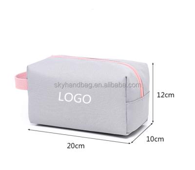 China New Makeup Pocket Durable Cosmetic Bag Daily Essentials Storage Handbag for sale