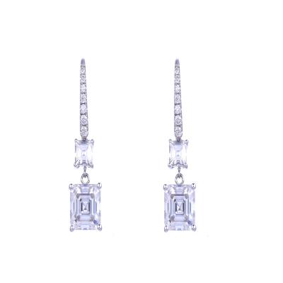 China Hot Selling Zuanhui Custom of Wedding 14K 18KWhite Moissanite Stud Earring Engagement Wholesale Classic Women Jewelry for sale