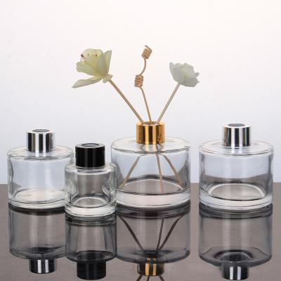 China New Design Good Quality Eco-friendly Reed Diffuser Manufacturers Empty Reed Glass Diffuser Bottles for sale