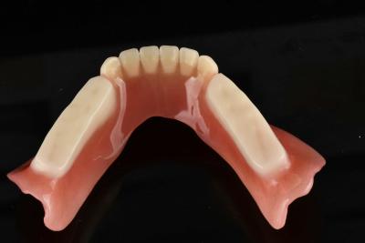 China Proper Fit Hypoallergenic Artificial Acrylic Dentures For Natural Looking Teeth Replacement for sale