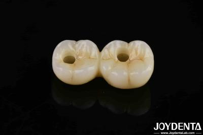 China 800 MPa Flexural Strength Multilayer Full Zirconia High Translucency For Durable And Natural-looking Restorations for sale