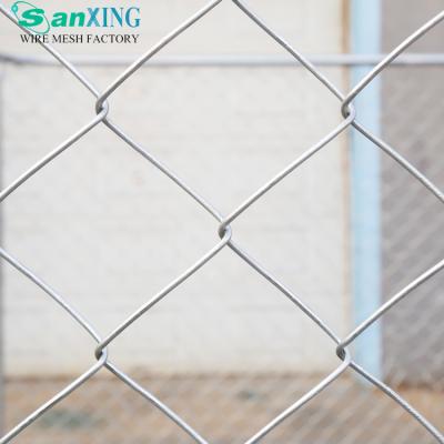 China Easily Assembled Cheap Fence Wire Galvanized Chain Link Cyclone Wire Chain Link Fence for sale