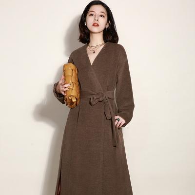 China Wholesale QUICK DRY haute couture winter wool and blends scare Hand-sewn long horn loop ladies alpaca coat fashion design quality goods for sale