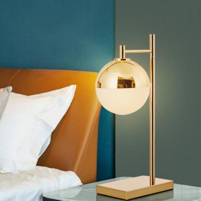 China Modern Simple Table Lamp Gold Iron Night Table Lamps For Living Room Table lamp(WH-MTB-62) for sale