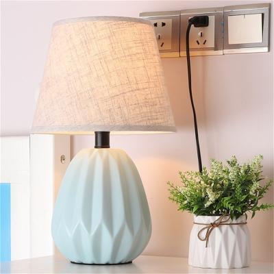 China Ceramic Table Lamps Pineapple Desk Luxury Modern Contemporary pineapple table lamp(WH-MTB-68) for sale