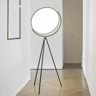 China Nordic minimalist white / black Rotatable living room LED floor lamps Living room floor lamp(WH-MFL-43) for sale