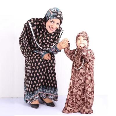 China Polyester Muslim Long Robe Daily Casual Formal Formal Clothing Fashion Kimono Islamic Arabic Print Style Dubai Muslim Abaya for sale