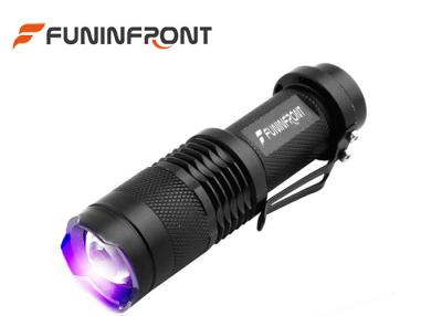 China el detective ULTRAVIOLETA LED Blacklight de la mancha de 5W Zoomable para detecta la orina del gato, del perro y del roedor en venta