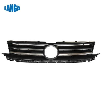 China 2K5853653B Plastic For VW Cart 2015 - On Front Bumper Grille Dark Gray With Gray Molding Insurance Grill Front With Emblem for sale