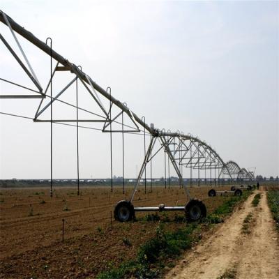 China Automatic Running Metal Agricultural Irrigation Sprinkler System Axial Spray Irrigation Machine for Irrigation System for sale