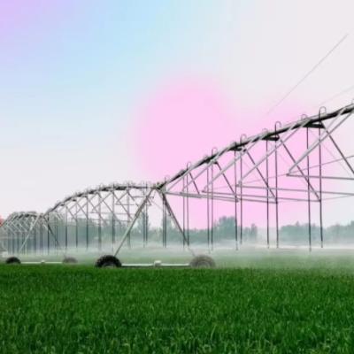 China Agriculture Irrigation System Auto Solar Center Pivot For Watering for sale