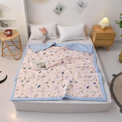 China Embroidery Cute Summer Baby Design 100% Cotton Dog Cooling Quilt For Kids for sale