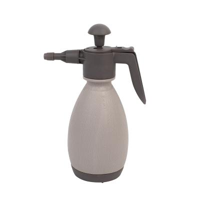 China Garden Spray 2L PP Material Manual Pressure Garden Sprayer for sale