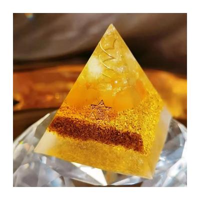 China Very Good Hot Sale India Orgonite Pyramid Crystals Pyramid Crystals Classic OM Pyramid for sale