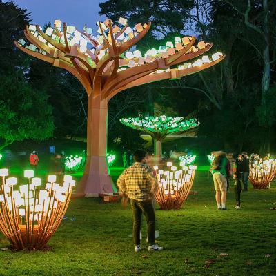 China Modern Waterproof Outdoor Christmas Trees Light Decoration RGB Metal Lamp Garden Led Tree for sale