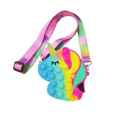 China Manufacturer Direct Selling Rainbow Cute Silicone Purse Water Resistant Bubbles Shoulder Unicorn Bag for sale