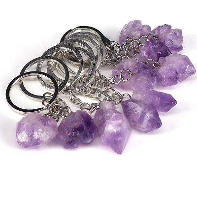 China Wholesale Natural Raw Amethyst Keychain Stones China Crystal Therapy Key Chain for sale