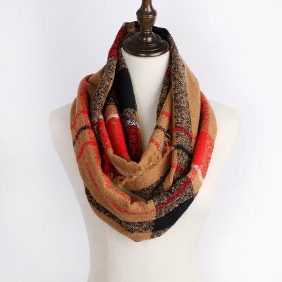 China 100% Acrylic Warm Soft Plaid Scarf Hot Sale Buckle Scarf Winter Infinity Scarf For Women for sale