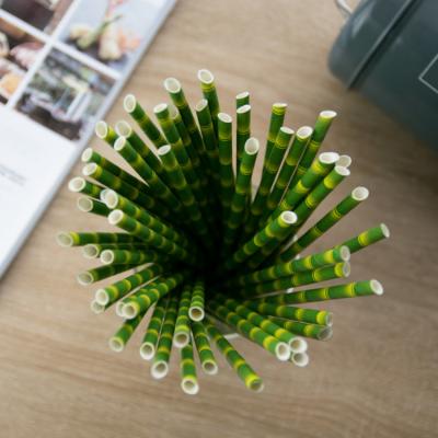 China Disposable Wedding Decorations Drinking Dot Lined Paper Straws for sale