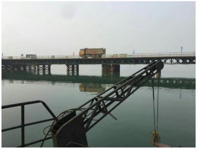 China Surface Painted Pre Engineered Bridges , Double Lane Modular Steel Bridge for sale