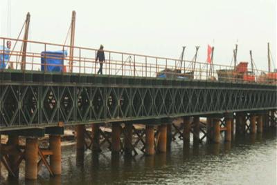 China Puente de acero prefabricado del acero de Bailey del puente temporal de la reutilización de puente colgante en venta