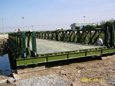 China 4.5 Meter Wideness Prefabricated Foot Bridge , Double Lane HD200 Simple Steel Structures for sale