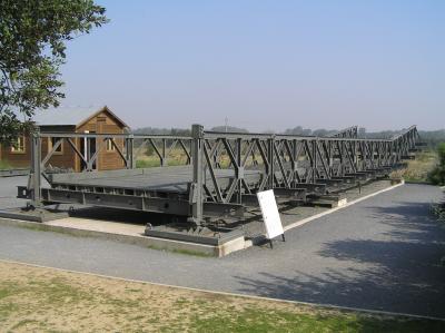 China El acero modular prefabricado portátil tiende un puente sobre el puente de Bailey más largo con los componentes estándar en venta