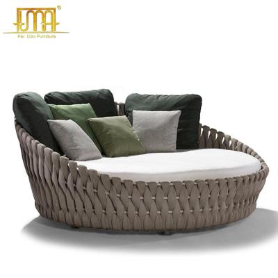 China Modern Outdoor Waterproof Furniture Rattan Cabana Outdoor Living Room Daybed for sale