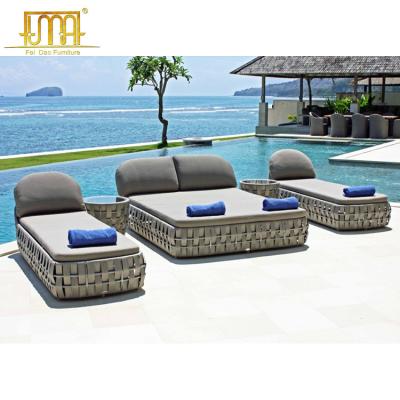 China Modern Beach Sunbathing Wicker Bed Furniture Skyline Design Strips Sun Double Sofa for sale