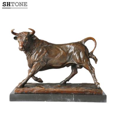 China Europe SHTONE Carving Home Decor Handmade Art Bronze Statues Animal From Spain Bull TPAL-219 Artware for sale