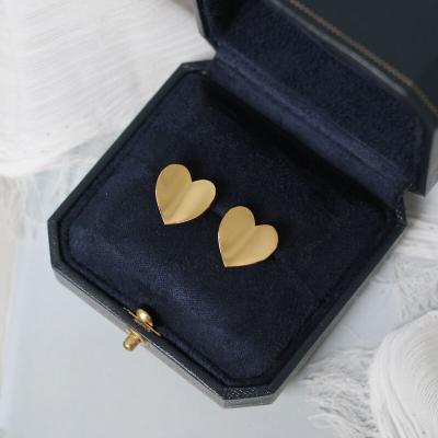 China FASHIONABLE Tiny Cute Female Women Minimalist 18k Gold Plated Heart Shaped Stainless Steel Stud Earrings for sale