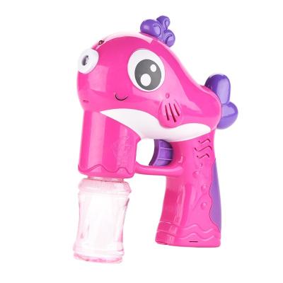 China Wholesale high quality plastic liquid gun bubble fish low price outdoor sports free plastic toy gun for sale