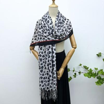 China Custom Wholesale RTS Cashmere Schal Polyester Scarf Brushed Scottish Cashmere Scarf Solid Color Cashmere Scarf for sale