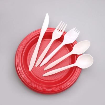 China Effortlessly Serve Your Guests with Our PP Disposable Plastic Cutlery and Straws Set for sale