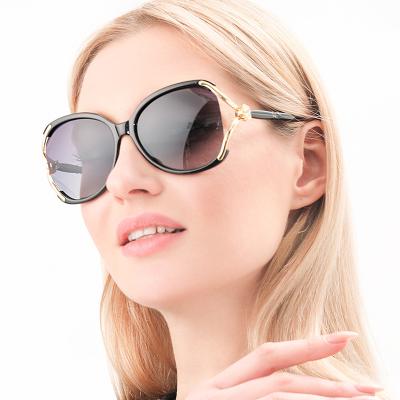 China Custom Polarized Women UV Diamond Sunglasses Hot Sale Trendy Women's Sun Glasses Fashion Sun Glasses for sale