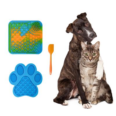 China 20*20cm Non-automatic Pet Lick Pad Dogs Pets Licking Mat Silicone Pet Pad For Slow Driver Dog Lick Pad for sale