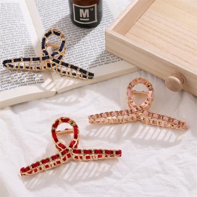 China Exquisite News CIA Metal ALLOY Shark Hair Claw Clip Elegant Chain Hairpins For Women for sale