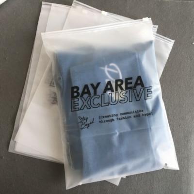 China Recyclable Eco Friendly Zipper Resealable Plastic Clothes Packaging Zipper PE Bag Zipper Plastic Bag for sale