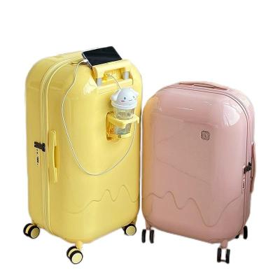 China Colorful USB Port New Korean Style Design Cup Holder Luggage Suitcase with Spinner Wheels for sale