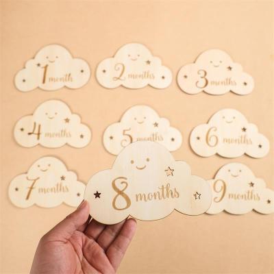 China Europe Cloud Shape Baby Dish Birth Month Wooden Dish Birthday Cute Milestone Design for sale